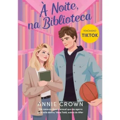Clearance Asa À Noite, na Biblioteca de Annie Crown