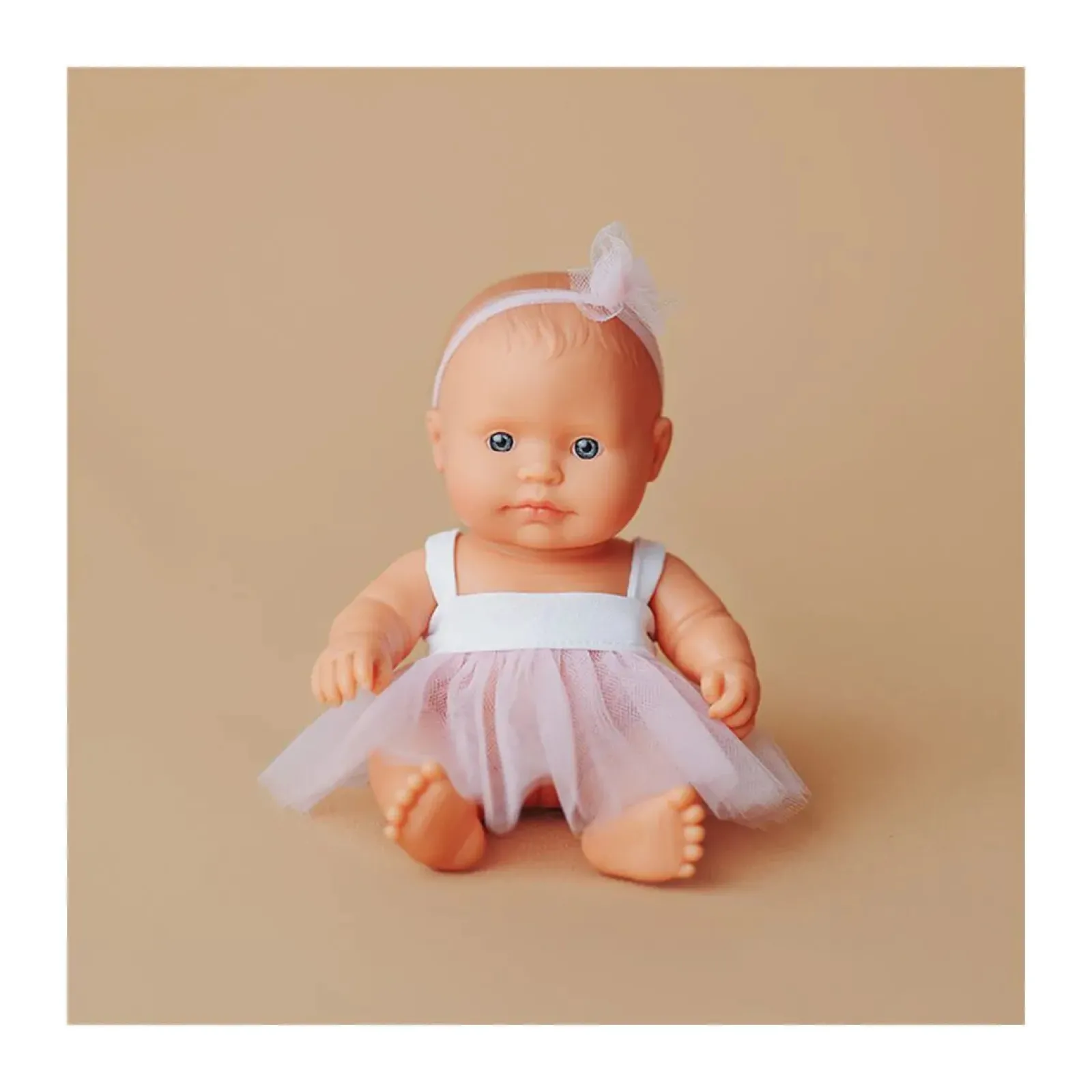 Hot Miniland Boneca Do Mundo (artigo sortido)